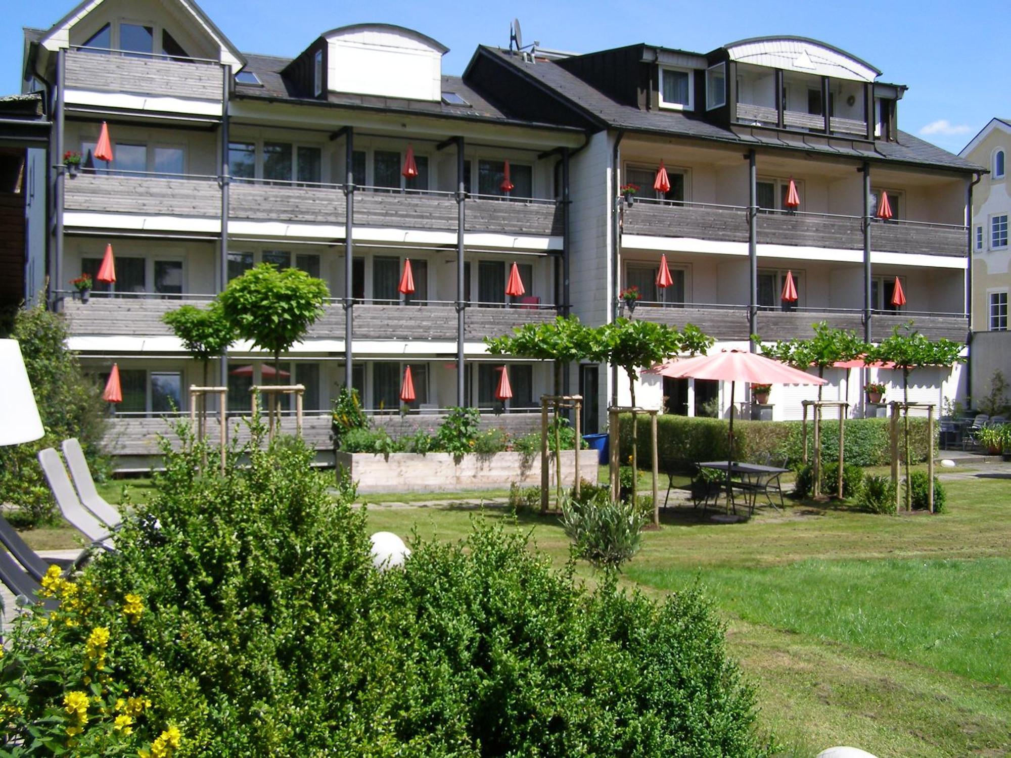 Hotel Haus Katharina Garni バート・シュテーベン エクステリア 写真